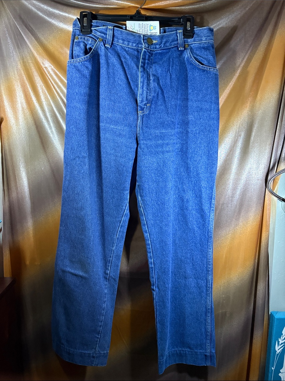 Vintage 80’s women's Straight Leg Blue Denim Jeans room to resize up. AA